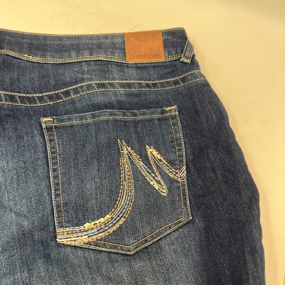 NWT Maurices Blue Jeans Mid Rise Slim Boot Size 22W Short - Picture 9 of 11